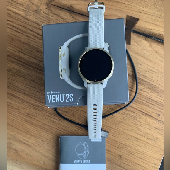 garmin Jewelry - Garmin Venu 2S Smartwatch Beige Gold Steps Music GPS